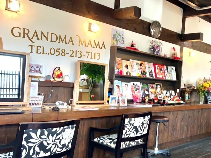 GRANDMA MAMA