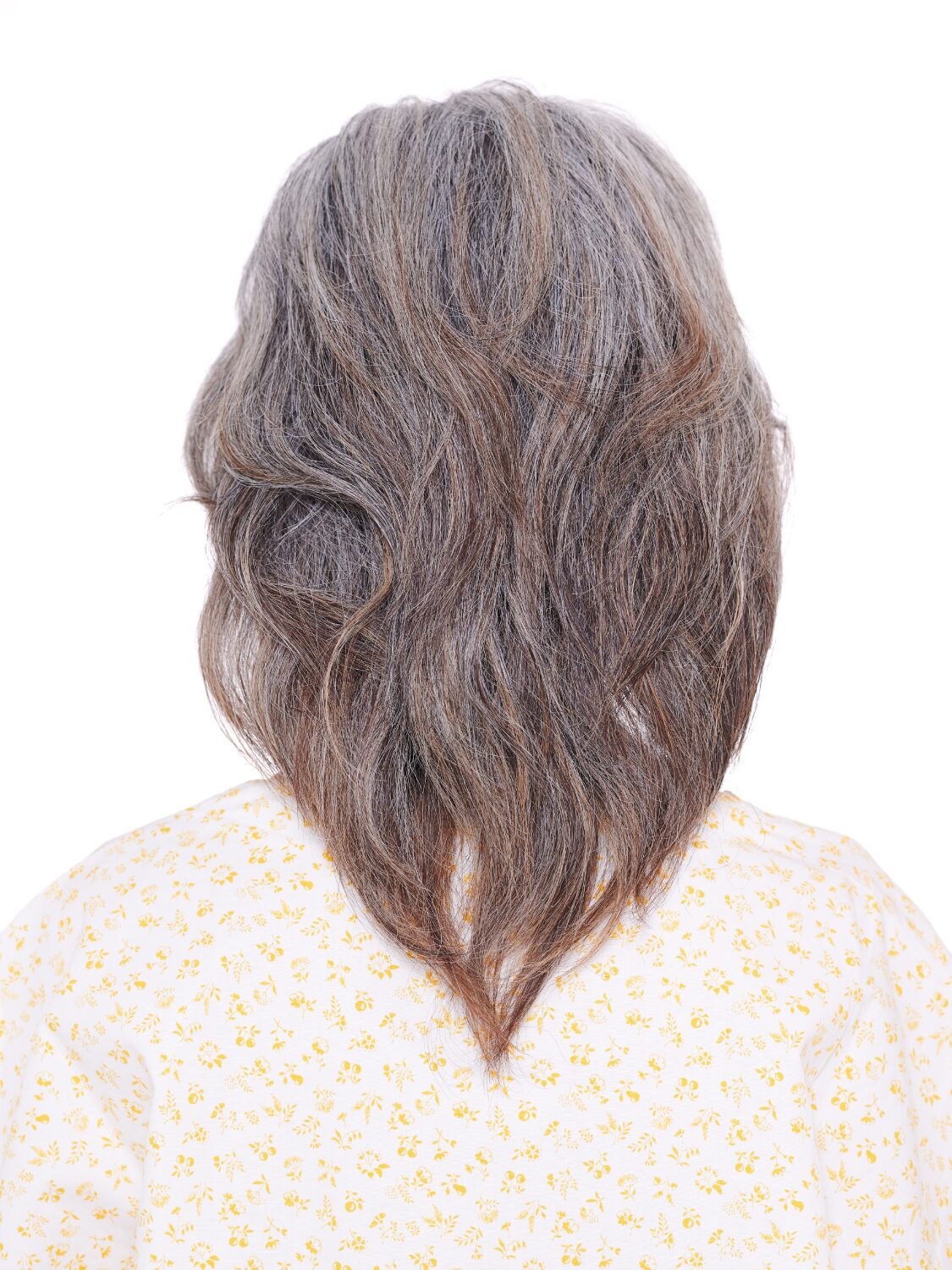 50代・60代のグレイヘアの方に◎セミロングパーマスタイル 3