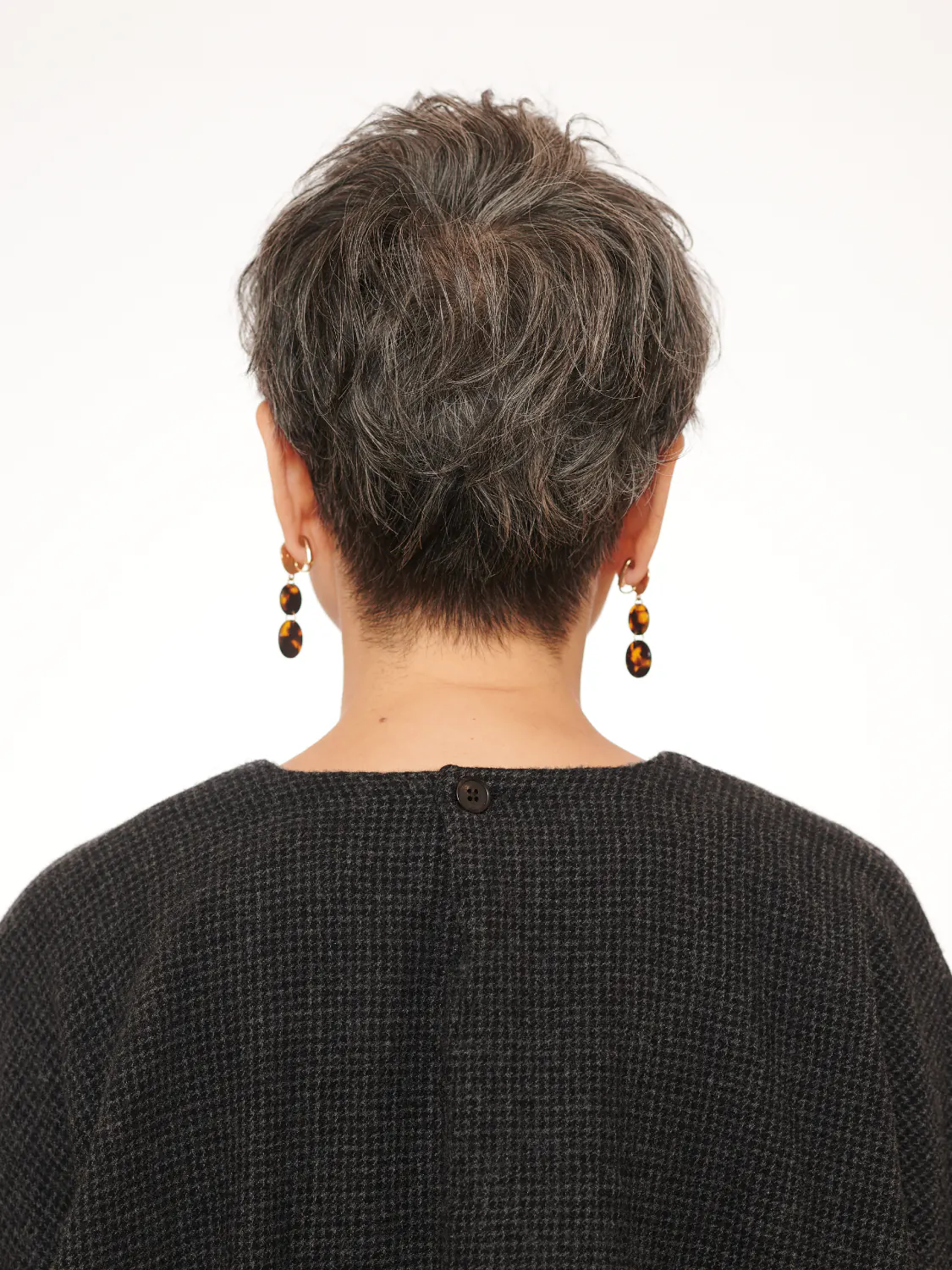 50代・60代グレイヘアの方に◎ベリーショート 3