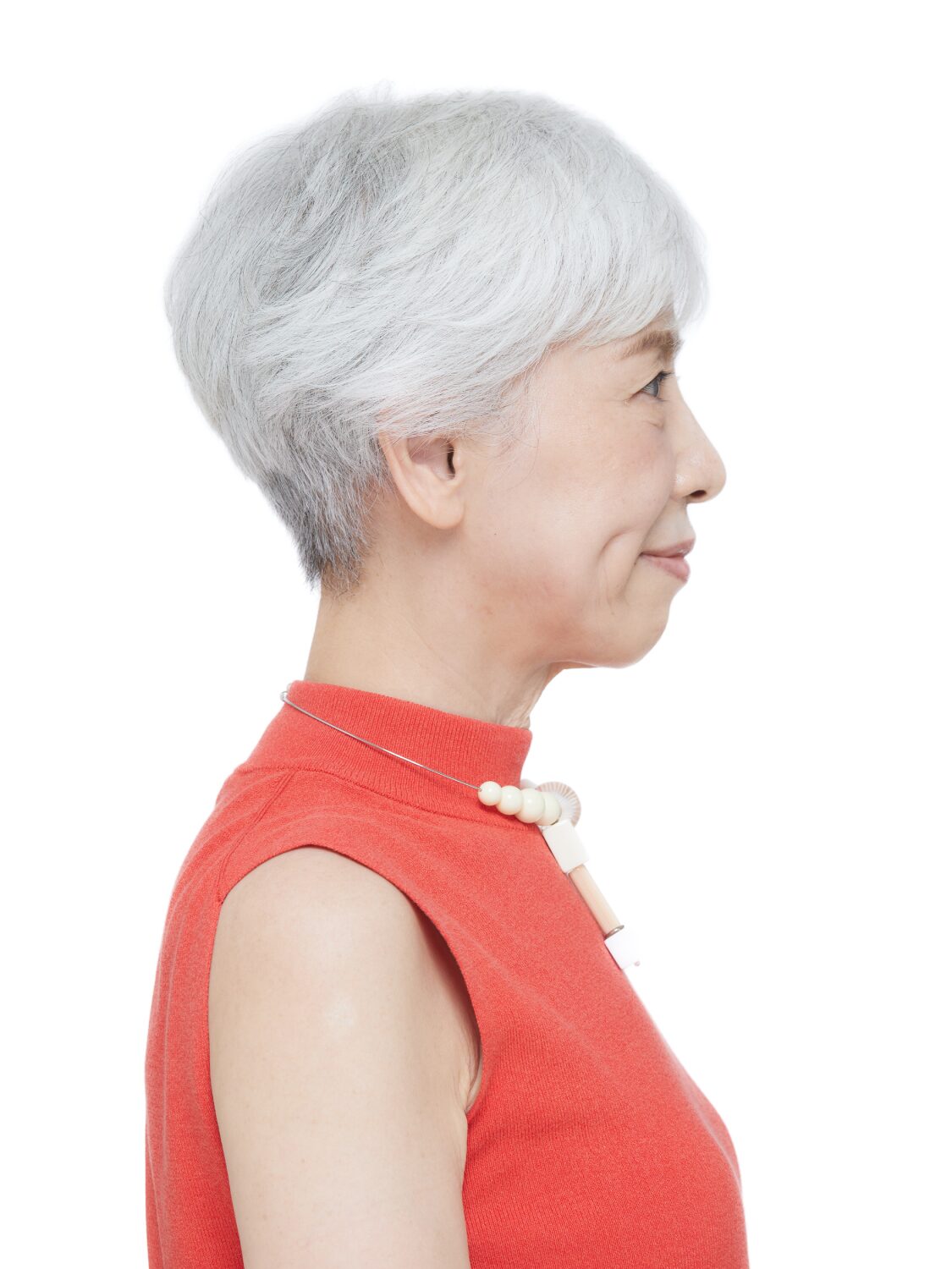 50代・60代のグレイヘアの方にオススメ◎大人ショートスタイル 2