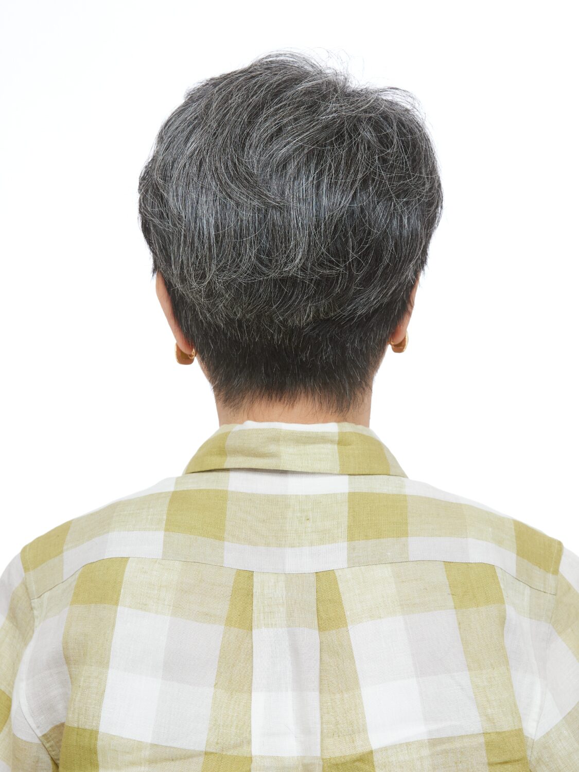 50代・60代に人気◎白髪を活かしたショート 3